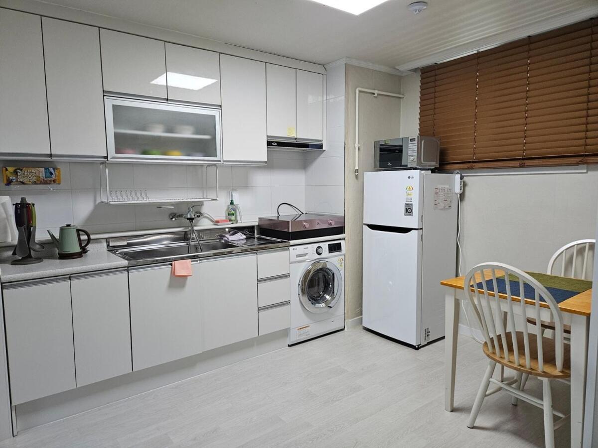 Staycation Apartment *
